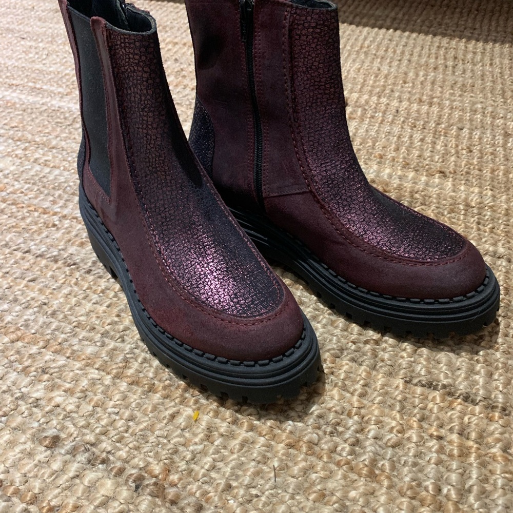 Casta Leather Chelsea Boot
